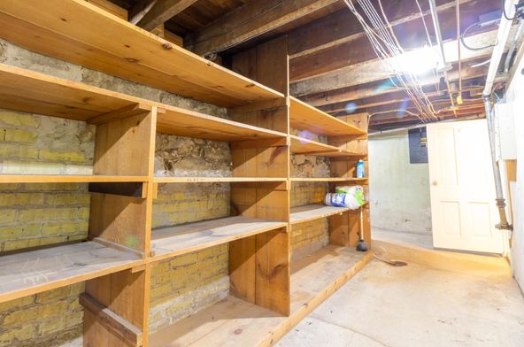 621 N 8th St, Sheboygan, WI 53081